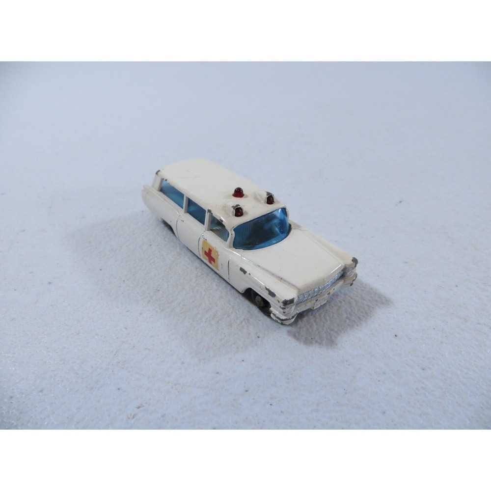 Vintage Matchbox Series No. 54 S&S Cadillac Ambulance‎ Lesney England